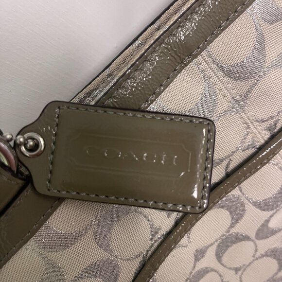 Coach Shoulder Bag C1175-F17724 in Silver - Picture 3 of 5